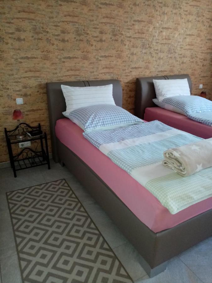 Ferienwohnung Eva เมเคอร์นิค ภายนอก รูปภาพ