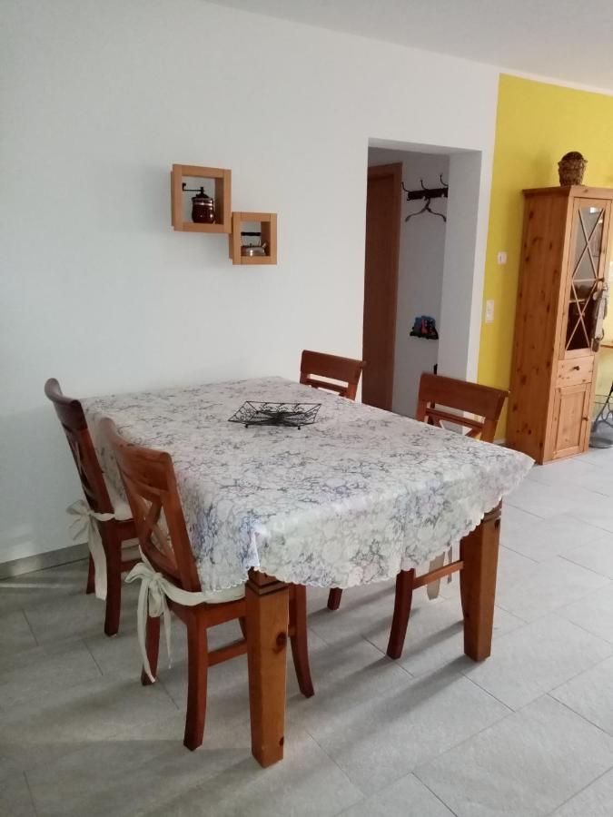 Ferienwohnung Eva เมเคอร์นิค ภายนอก รูปภาพ